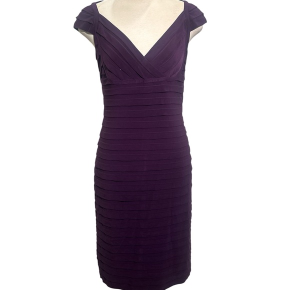 Adrianna Papell Dresses & Skirts - Adrianna Papell Elegant Deep Purple V-Neck Cap Sleeve Cocktail Dress Size 6
